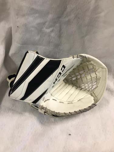 CCM Goalie Junior Glove - Extreme Flex III E3.5