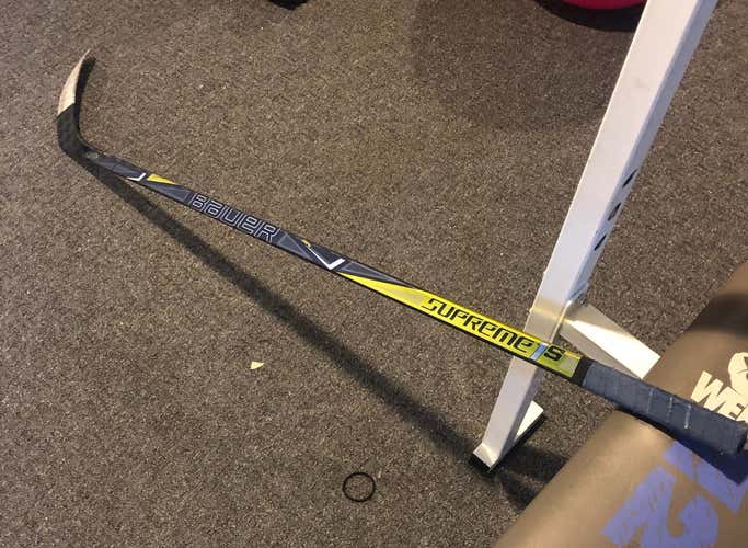 Slightly Used Bauer Supreme 1S Eichel Curve 87flex