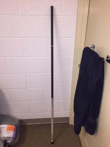 Barely Used Dragonfly Eight C60 Lacrosse Defense Shaft