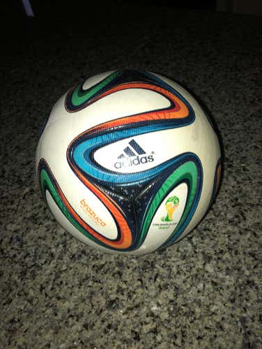 Official 2014 Brazuca WC Ball