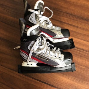 New Bauer Vapor X3.0 Hockey Skates (junior Size: 4.5D)