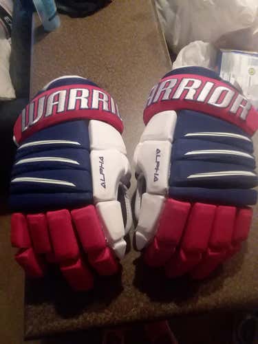 New Warrior Alpha QX3 Gloves Senior