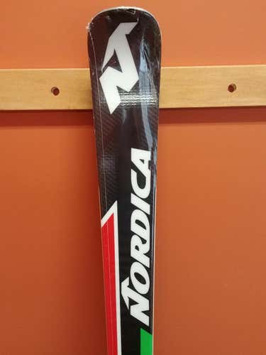 Nordica 2018 Dobermann Junior GS Race Skis : 163 cm Length: R>17m: Marker Plates Mounted