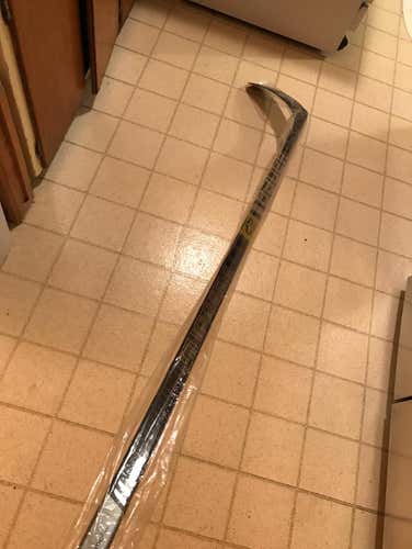 Brand New Bauer 2s Pro Stick P92 77 Flex Right