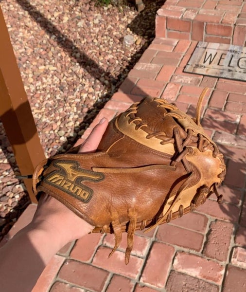 Mizuno Classic Pro Soft Glove