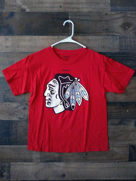 Reebok NHL Hockey Chicago Blackhawks Red Two-Tone Logo Team Shirt