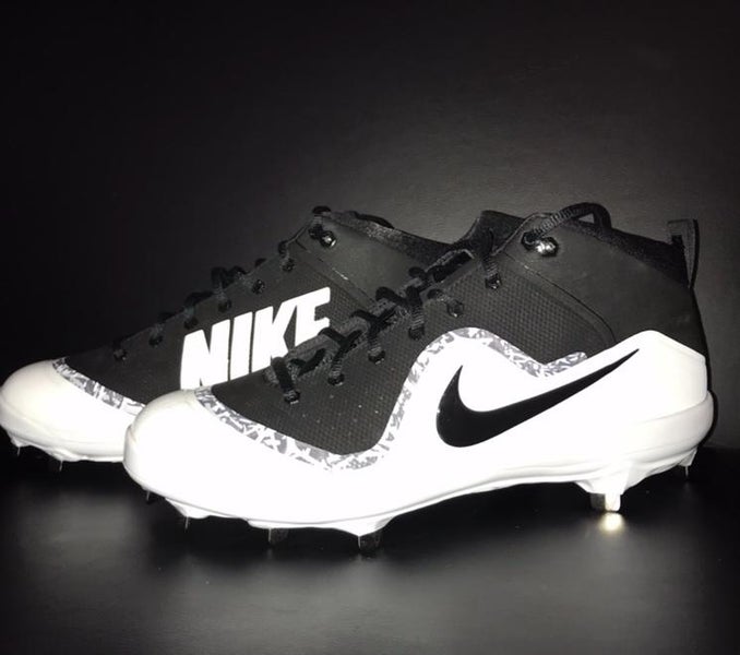 NEW Trout 4 Pro Men’s Cleats Size 12