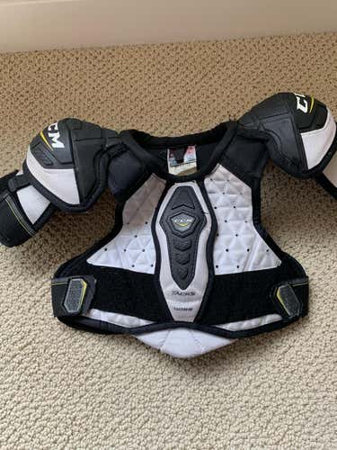 CCM Tacks 4052 Shoulder Pads Junior Small