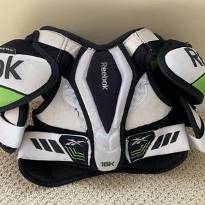 Reebok 16K Shoulder Pads - Junior Medium
