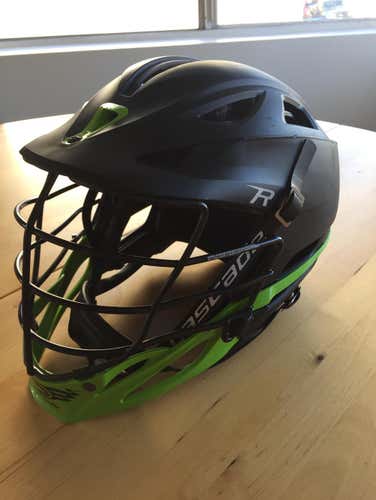 Cascade Helmet Matte Black Lime Neon Green Chin Lizards