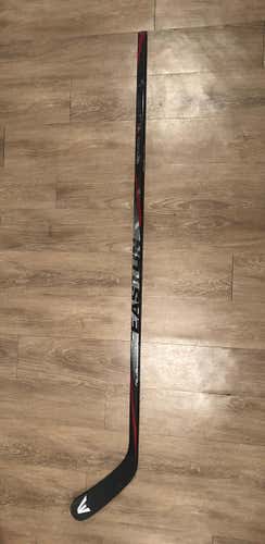 Senior Easton Synergy HTX Stick (no longer manufactured) Righty PM9 (heel)