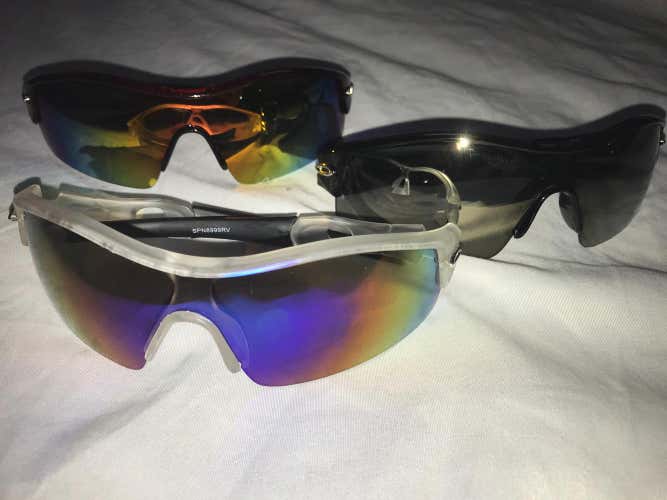 Oakley Glasses Read Description