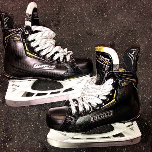 New Bauer Supreme 2S Skates Junior Size 5.5