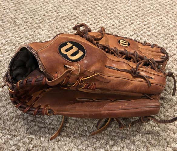 Wilson A2000 OF Glove