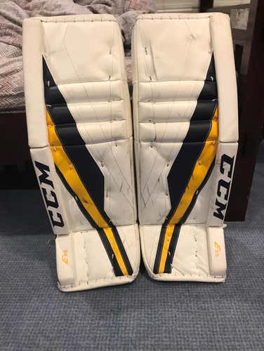 CCM Eflex Goalie Pads!!