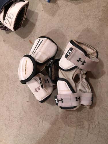 Under Armour T2 Elbow Pads