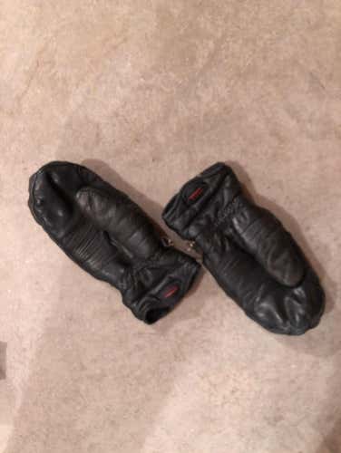 Kids Medium Reusch Gloves