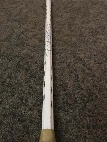Brine F22 Lacrosse Men’s Shaft