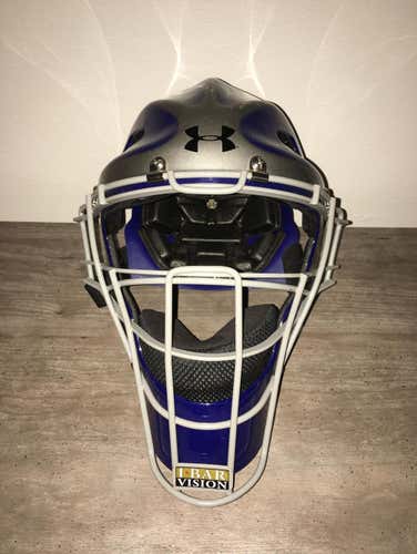 Under Armour Victory Catchers Helmet(fits all)