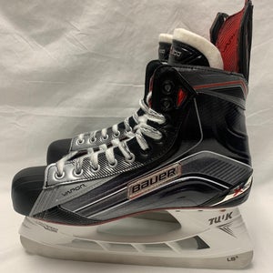 NEW Bauer Vapor X900 Ice Hockey Skate 10EE - 2015 model