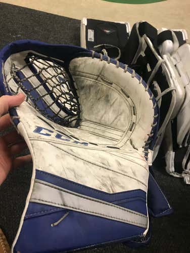 Ccm Eflex 3 Pro Glove And Blocker