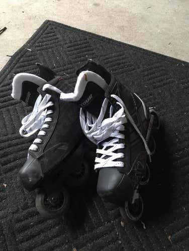 Hockey Roller Skates