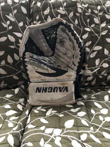 Vaughn V5 7190 Youth Glove