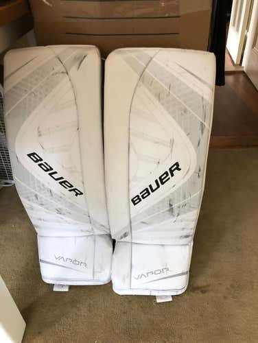 Bauer Vapor X700 Junior Leg Pads