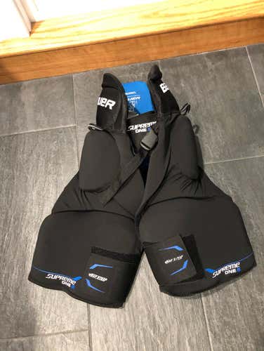 Bauer supreme