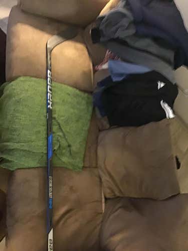 New Bauer Nexus 1N Stick Righty Heel Senior Pro Stock