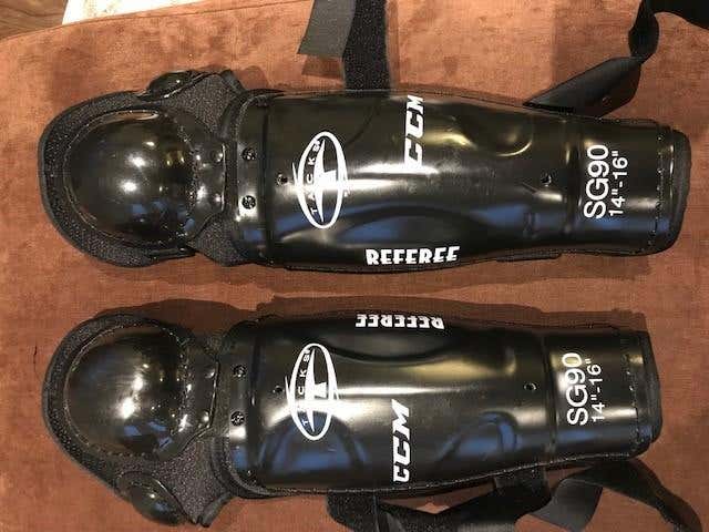 CCM Shin Pads Senior