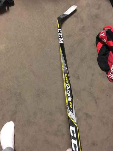 CCM Supertacks 2.0 75 Flex Makinnon Curve