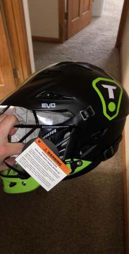 True Lacrosse Warrior Evo Helmet L/XL