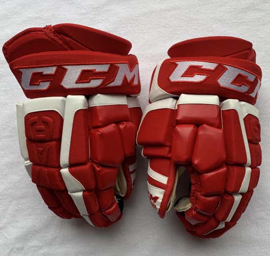 NEW CCM Gloves CL 13’ Red/White