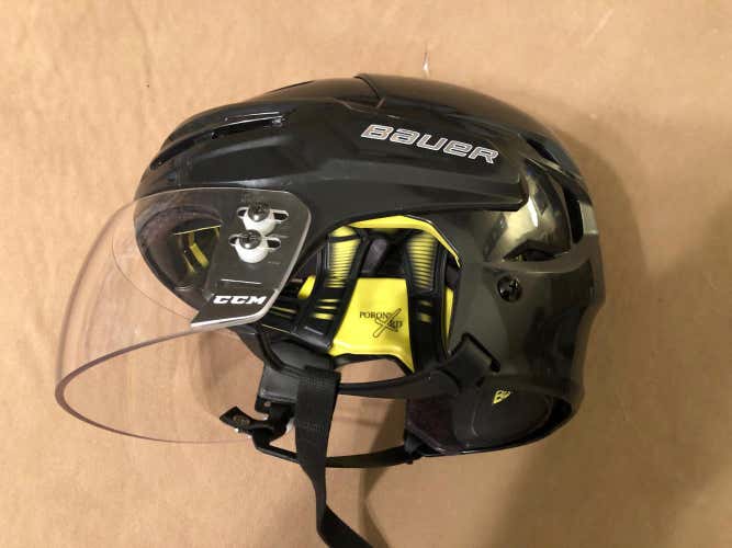 Bauer Re-Akt Helmet Large Black With Pro Stock CCM Visor And Bag