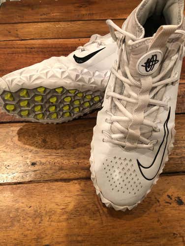 nike alpha huarache elite 6 turf Lightly Used