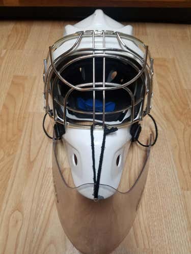 Bauer NME 8 Goalie Mask Senior Fit 1