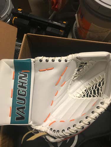 Brand New Martin Jones Pro Stock V4 Vaughn Goalie Glove