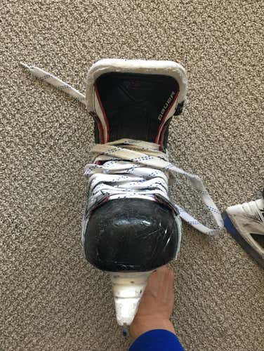 Used Vapor X 900 Skates