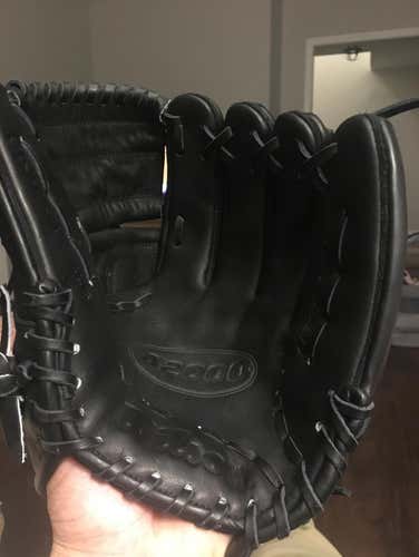 Wilson A2000 - Clayton Kershaw Model
