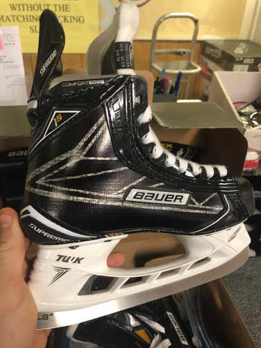 Supreme 1S Junior Skate Size 3.0 D