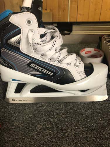 Bauer Reactor 5000 Junior Goalie Skates Size 3.5 D
