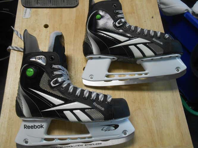 New Reebok 6k pump Skates Senior Size 7.5