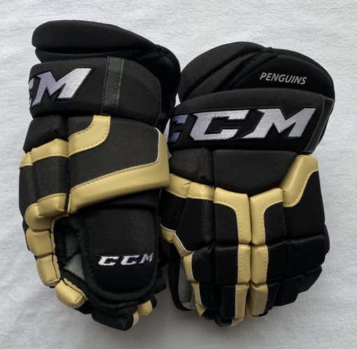 NEW CCM Gloves HG 55 14’ Black/Gold Penguins Prostock