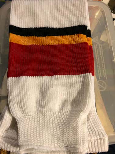 AK Knit Hockey Socks Calgary Large
