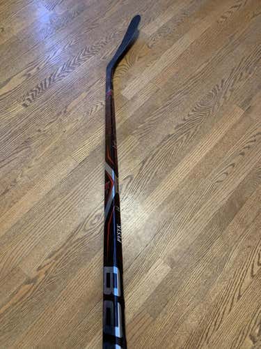 Bauer RH ADV stick dressed as 1X Lite 87 flex p92