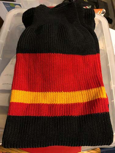 AK Knit Hockey Socks Calgary Adult Large