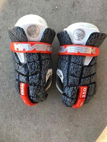 "Yeezy" Maverik M4 Gloves
