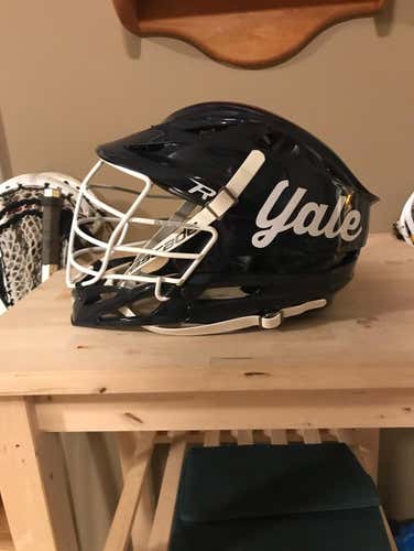 Yale R