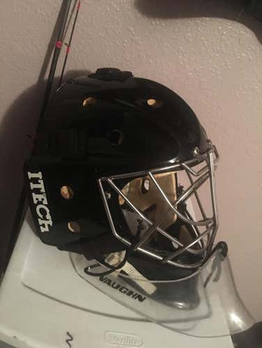 Like New - ITech Profile 950 Goalie Mask With Vaughn Neck Protector